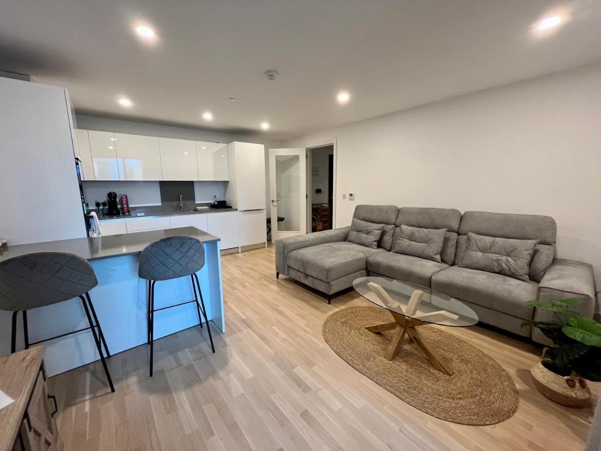 Modern Apartment With Spa And Pool 直布罗陀 外观 照片