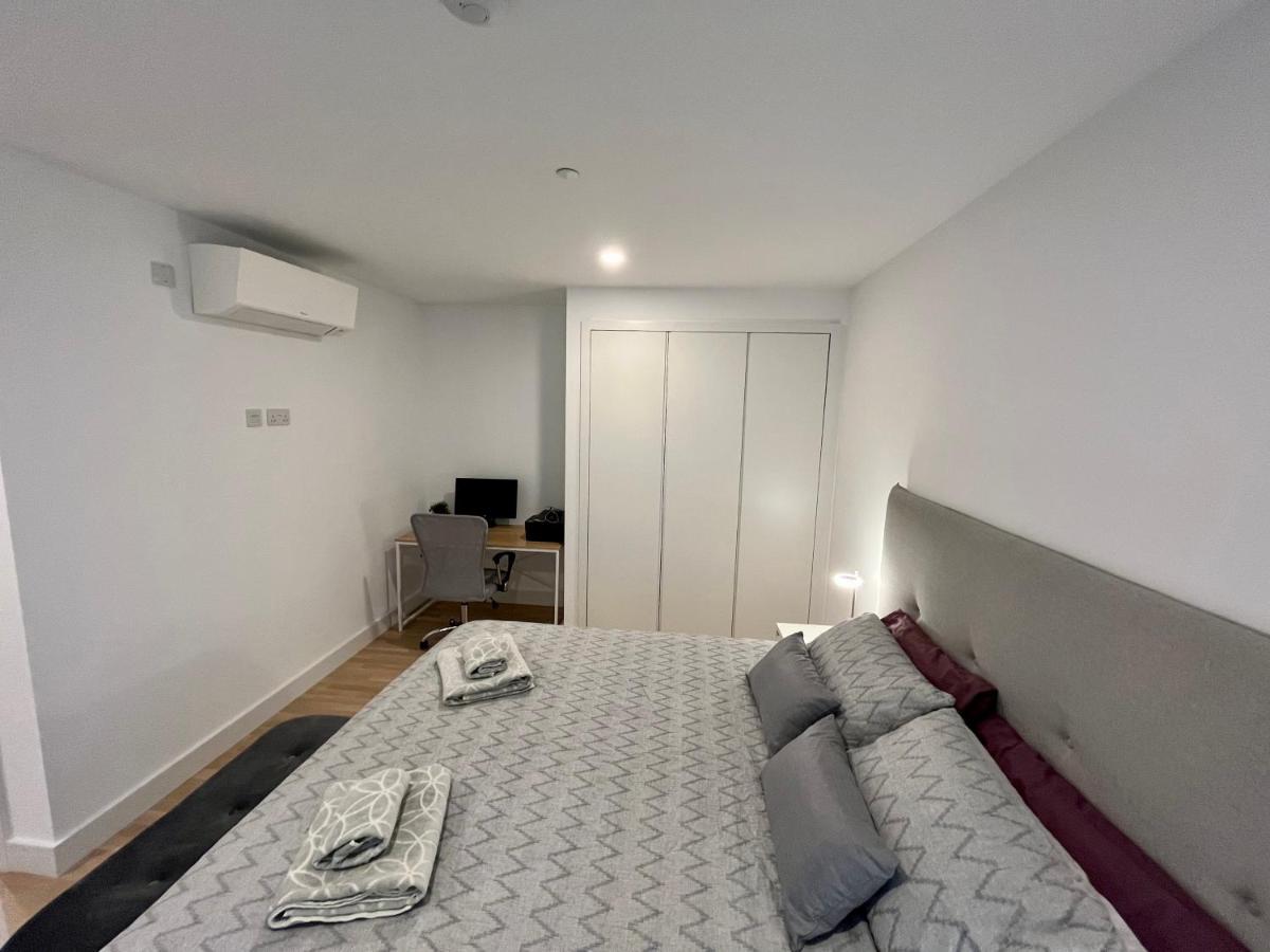 Modern Apartment With Spa And Pool 直布罗陀 外观 照片