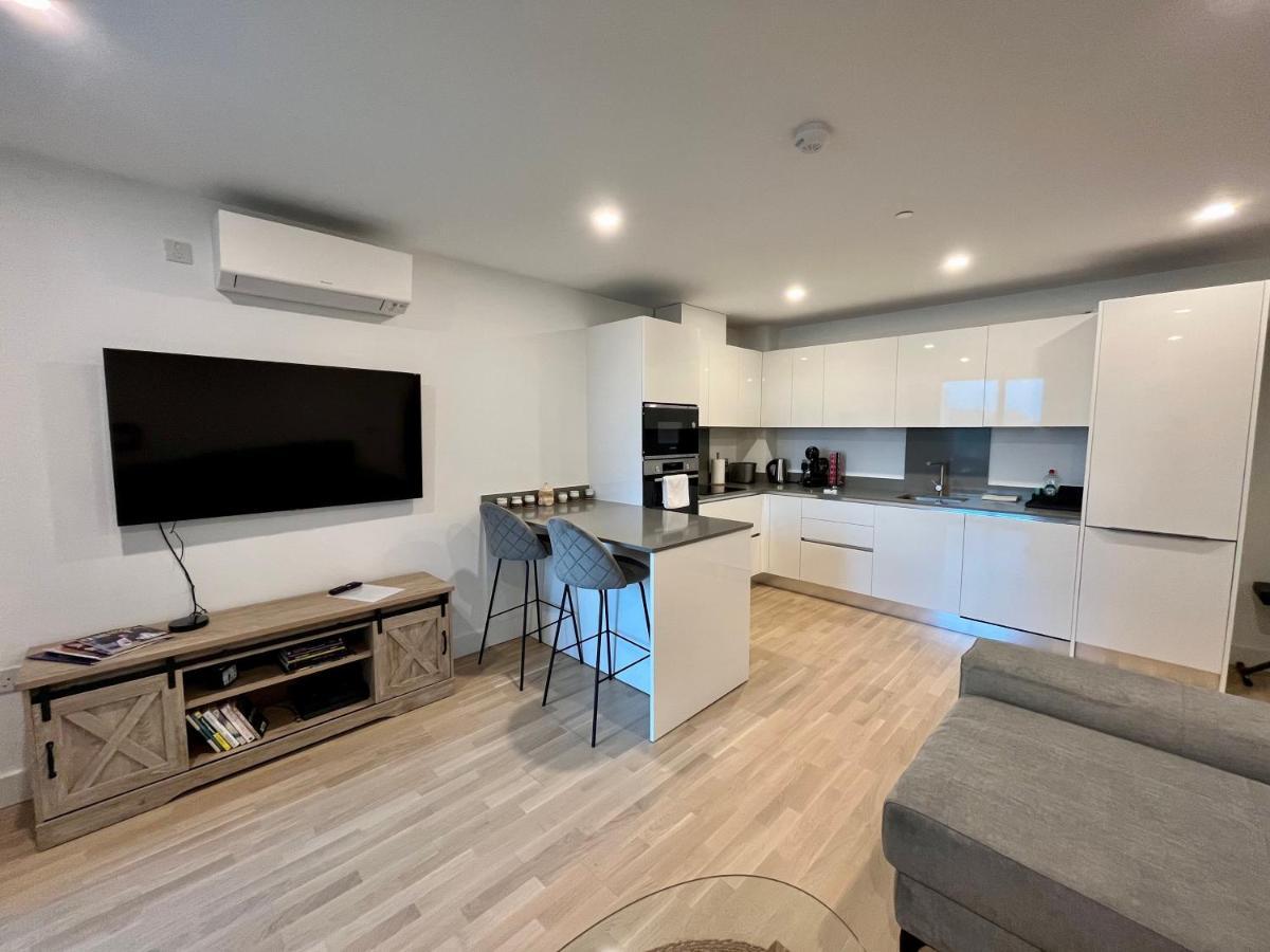 Modern Apartment With Spa And Pool 直布罗陀 外观 照片