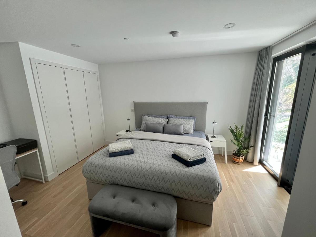 Modern Apartment With Spa And Pool 直布罗陀 外观 照片
