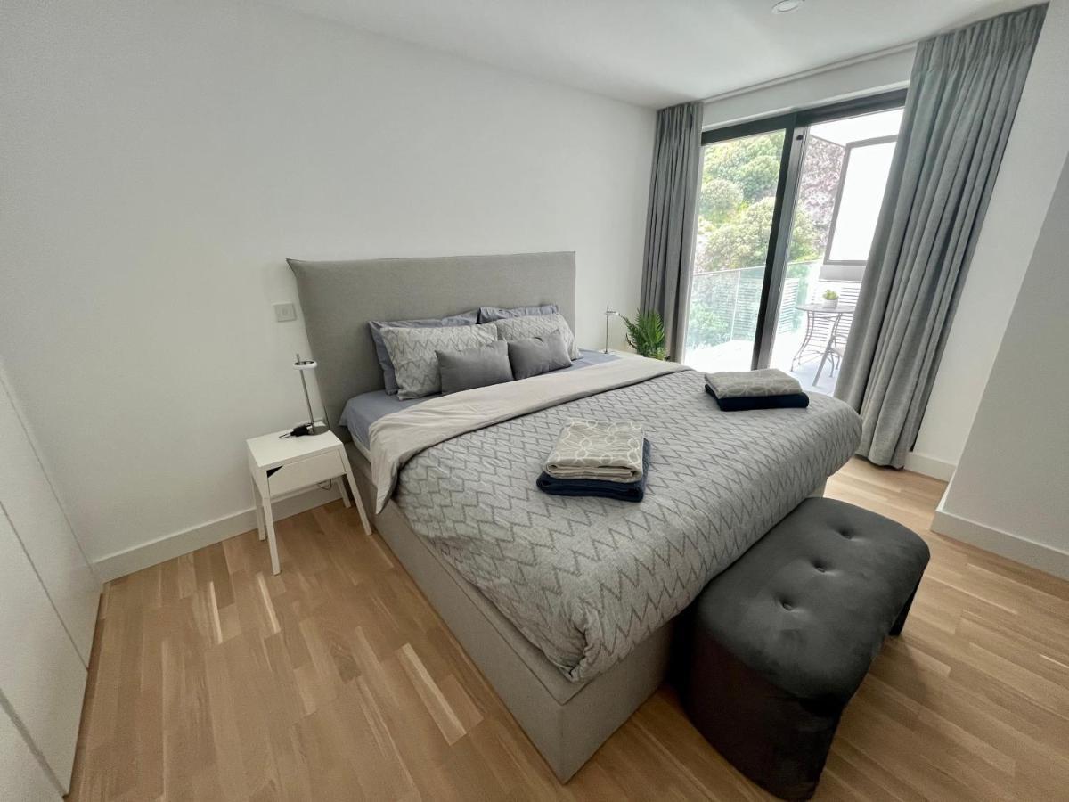 Modern Apartment With Spa And Pool 直布罗陀 外观 照片